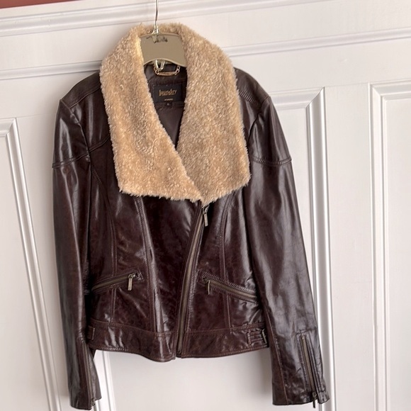 Laundry By Shelli Segal Dark Brown Leather Jacket with Tan Faux Fur Collar - Picture 1 of 9
